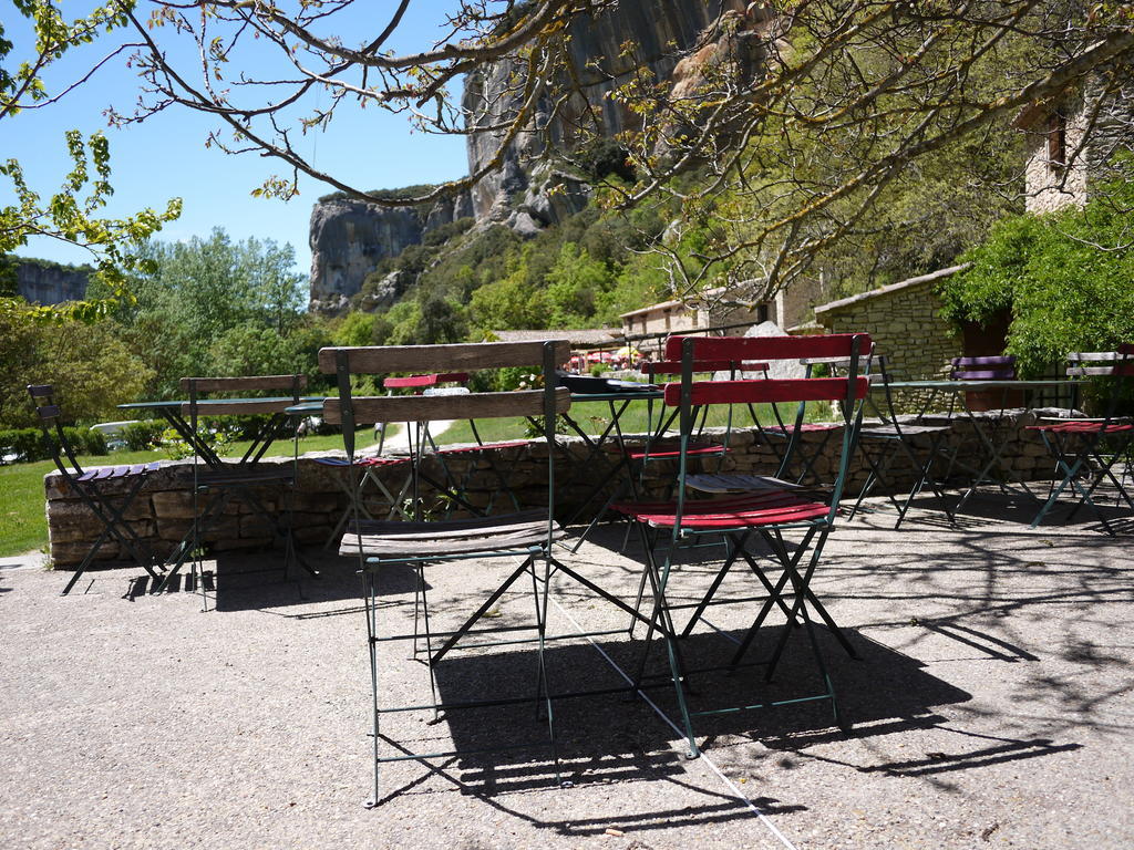 Auberge Des Seguins Buoux Exteriér fotografie